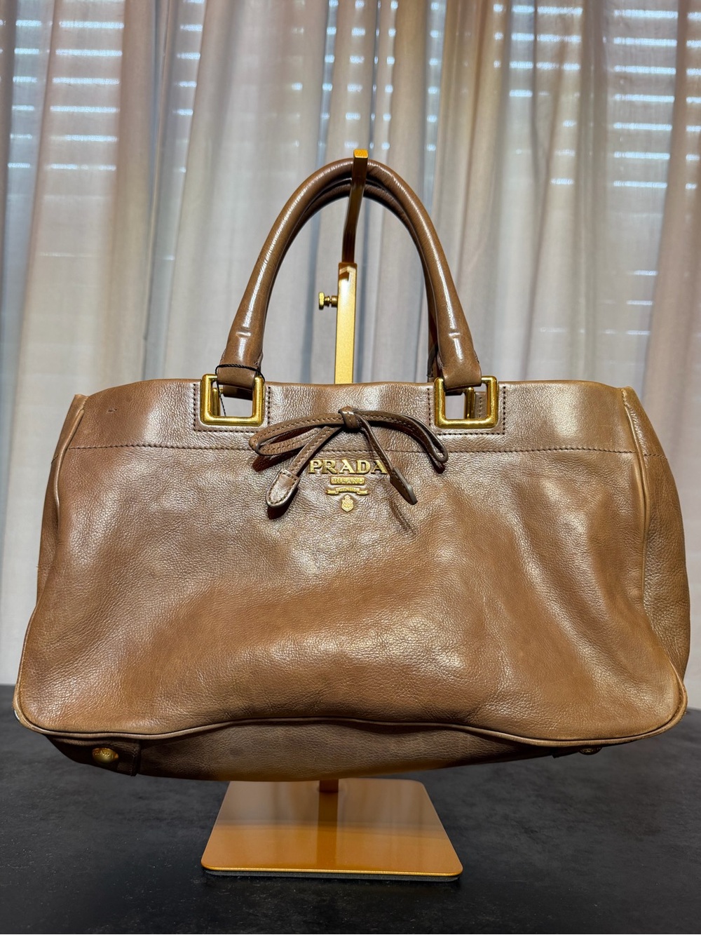 PRADA Vitello Daino Calfskin Bow Crossbody Handbag Satchel Leather Authentic 197